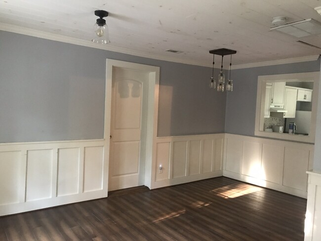 Breakfast Area - 1329 GA-52