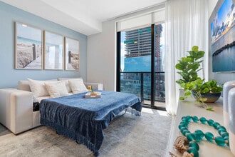 Building Photo - 398 NE 5th St