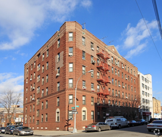 1317 E 14th St - Rochel Fruchthandler Fellowship Residence