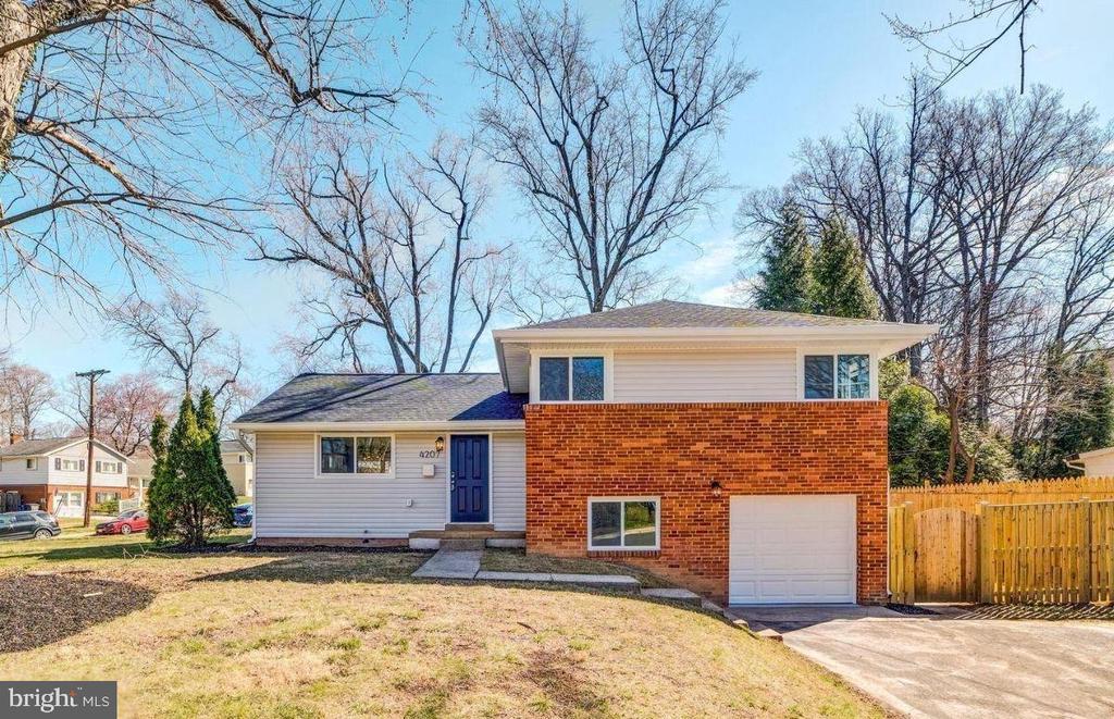 Primary Photo - 4207 Woodland Dr