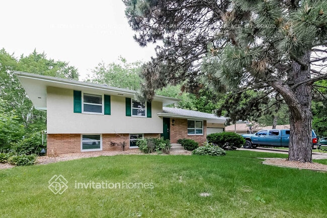 Building Photo - 2743 Farrington St