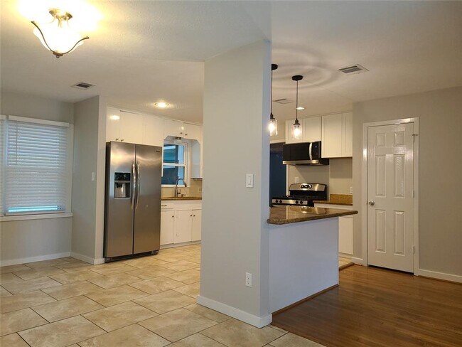 Foto del edificio - 3314 Rochdale St