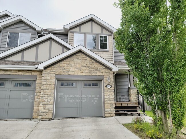 Photo du bâtiment - 3209 Whitelaw Dr NW