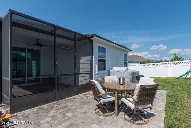 Foto del edificio - 162 Creekmore Dr