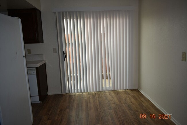 Building Photo - ERW1605