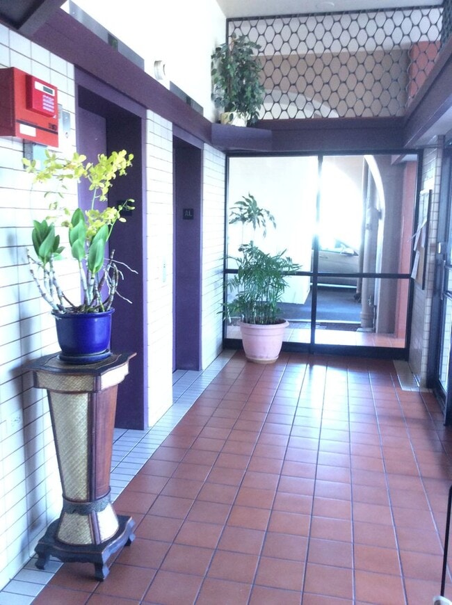 Photo - CORONET House