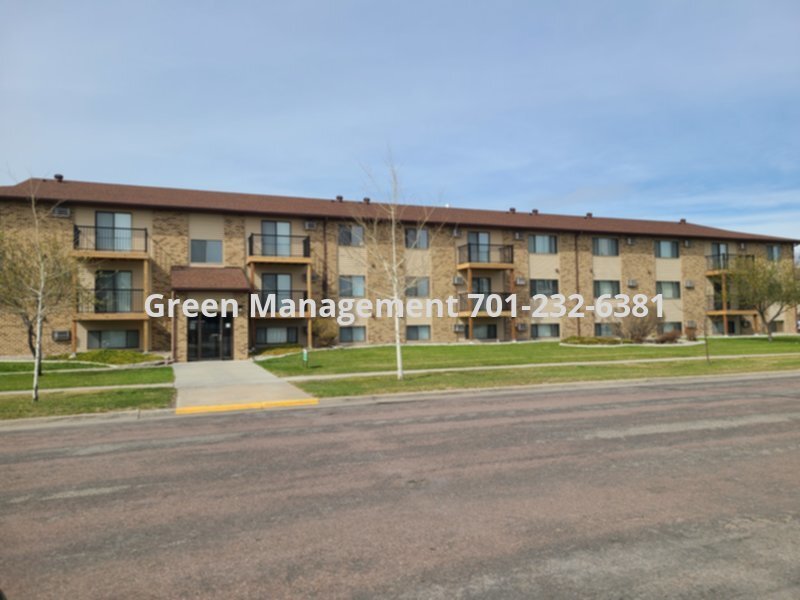 UPDATED TWO BEDROOM House for Rent in Fargo, ND