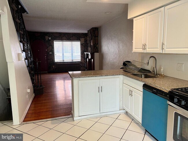 Foto del edificio - 2408 S Sartain St