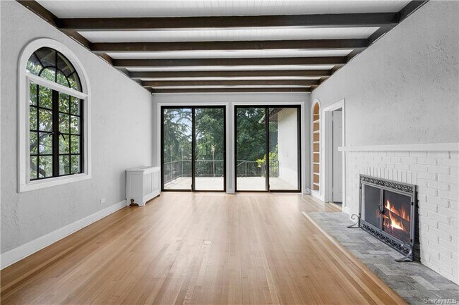 Building Photo - 70 Lookout Cir