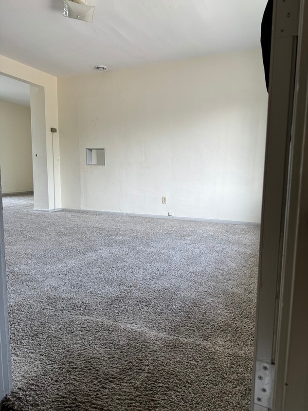 Primary Photo - 2345 N Murray Ave