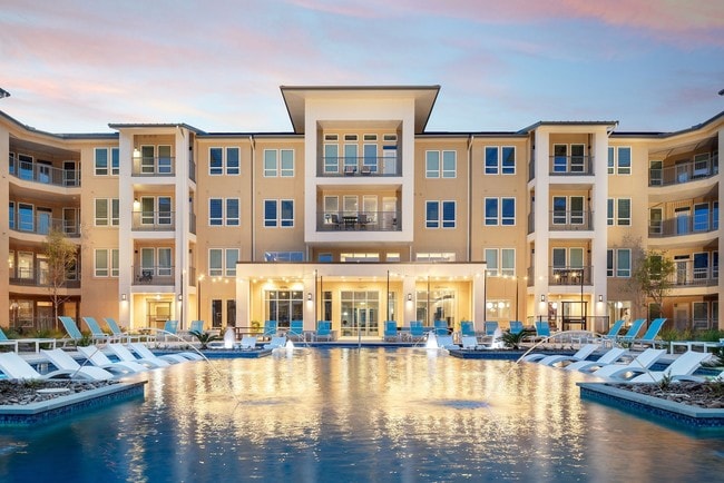 Upton at Longhorn Quarry apartments — community photo - Upton at Longhorn Quarry