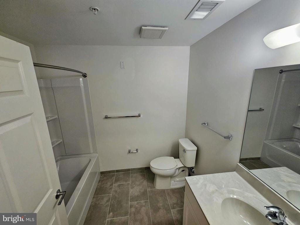 Primary Photo - 200 Hamilton Ave