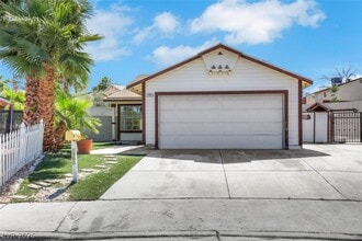 Building Photo - 1300 Wintergreen Dr