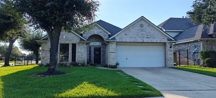 Building Photo - 10203 Ripple Lake Dr