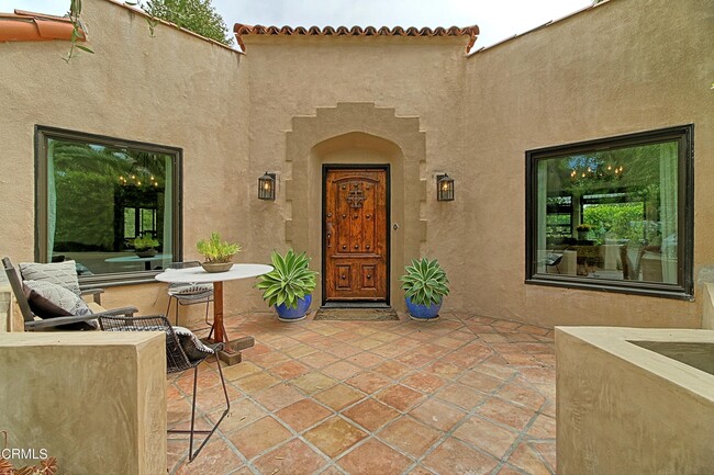 Building Photo - 28 Encinal Pl