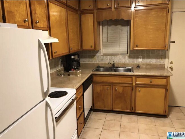 Foto del edificio - 3930 Clairmont Ave