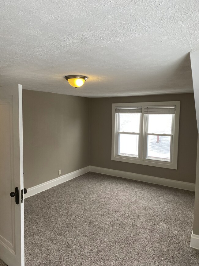 Building Photo - 3429 Alta Vista Ave