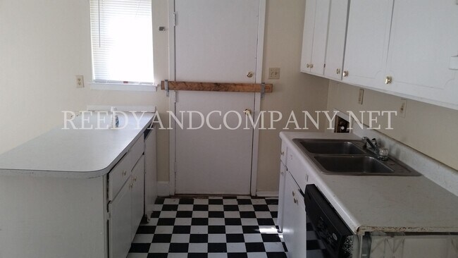 Foto del edificio - 3990 Ashview Cove