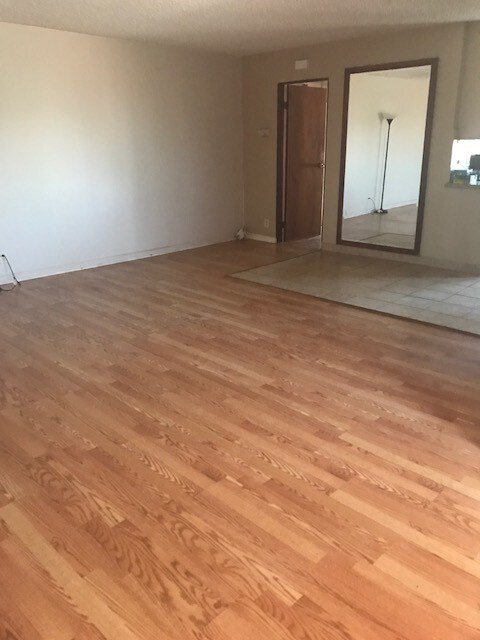 Foto principal - 2234 Lomita Blvd