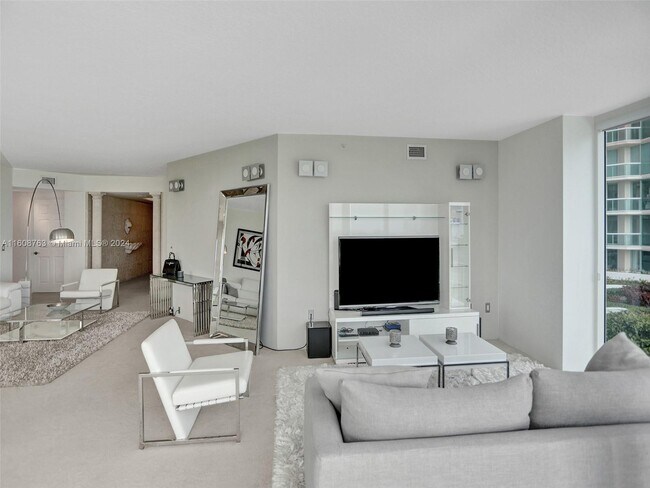 Foto del edificio - 3370 Hidden Bay Dr