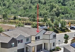 Building Photo - 229 Paddock Ln