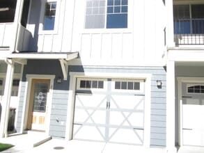 Building Photo - 230 Cherry Bark Ln