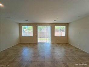 Building Photo - 2119 Del Aqua Ave