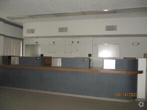 Building Photo - 126 Main St