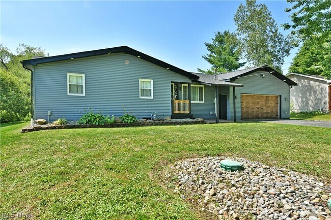 Foto del edificio - 5794 Merwin Chase Rd