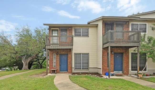 Building Photo - 1815 River Crossing Cir