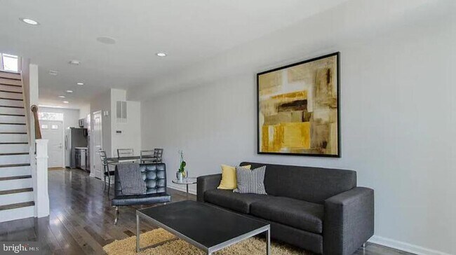 Foto del edificio - 524 N Patterson Park Ave
