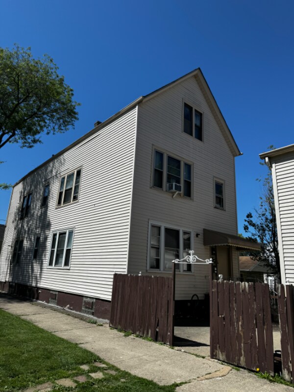Primary Photo - 5501 W Wrightwood Ave