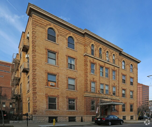 The Woodford Apartments in Covington, KY