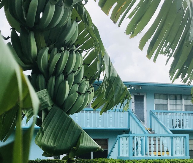 Foto del edificio - 95  Camden   West Palm Beach Fl 33417