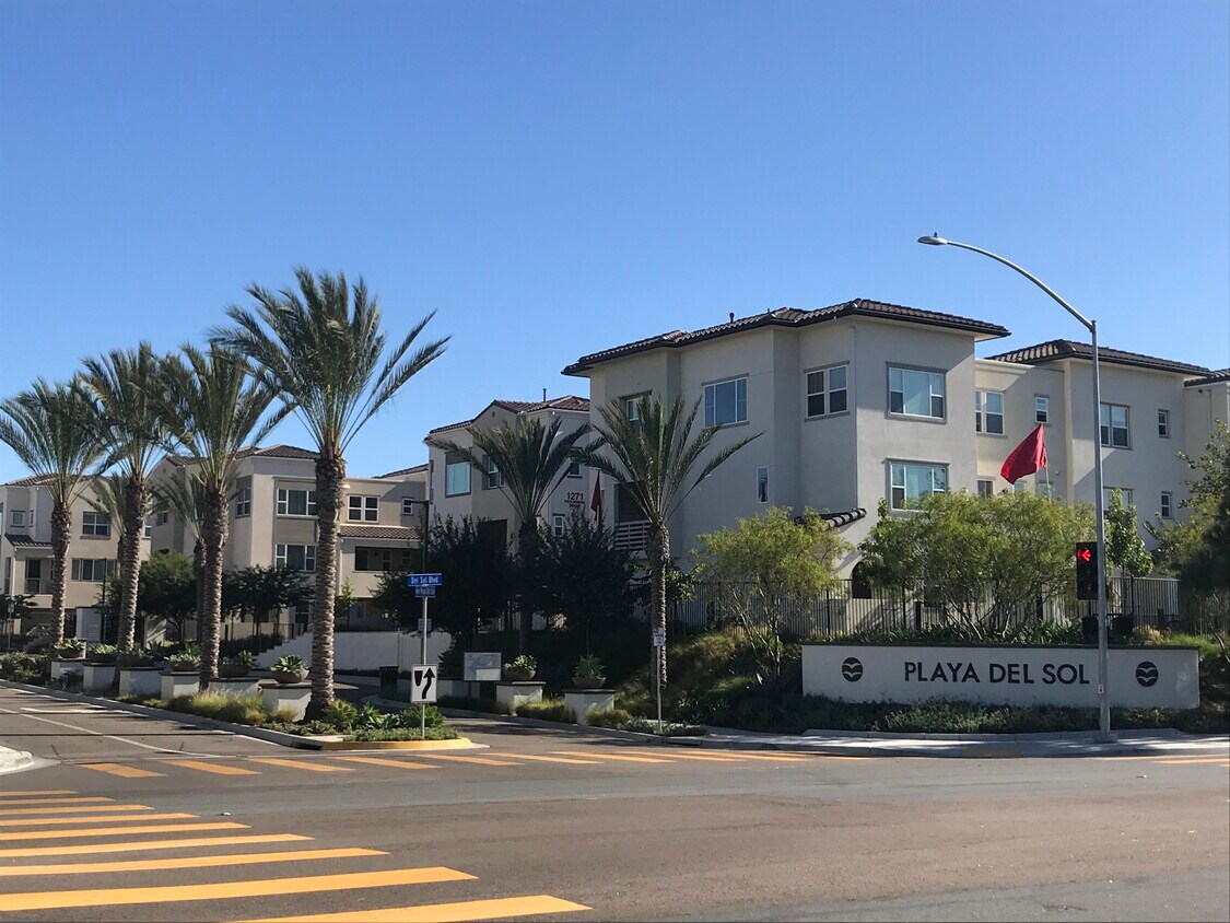 Community Entrance - 5301 Calle Rockfish