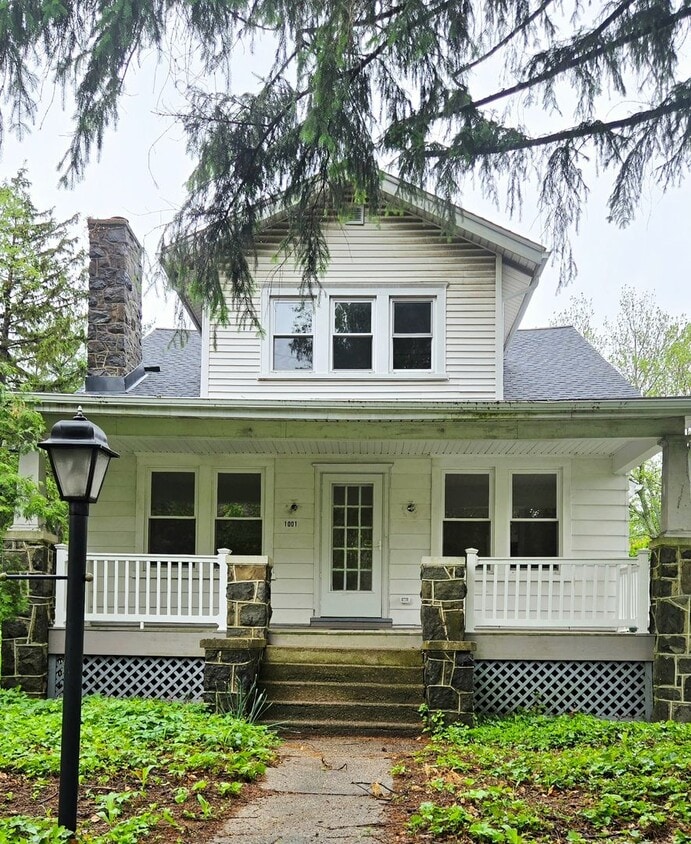 Primary Photo - North Wilmington - 5 bedroom, 2 bathroom h...