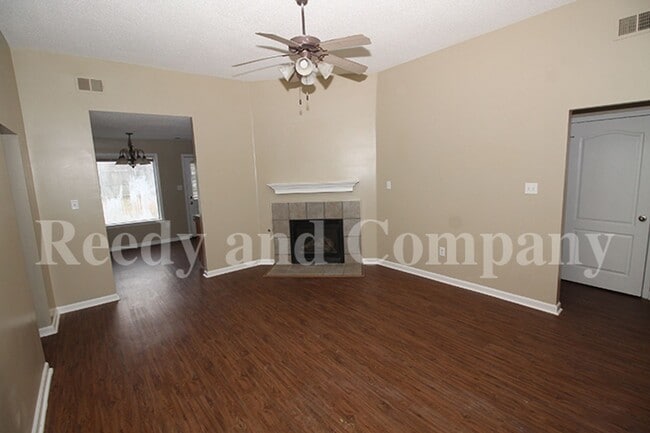 Building Photo - 6077 Wills Way Cir S