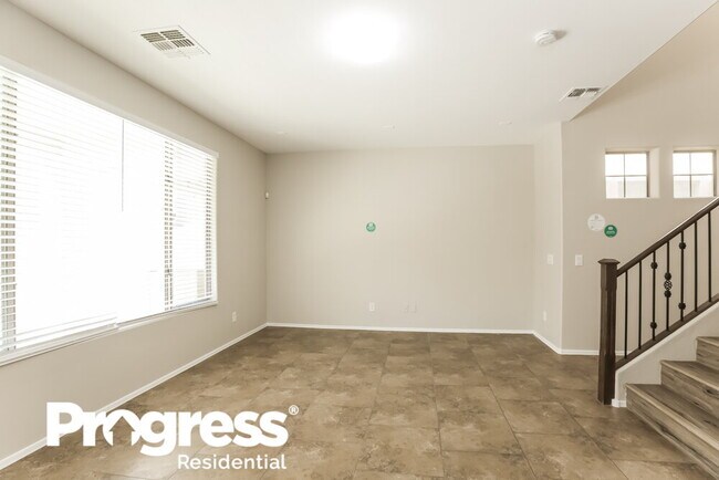 Foto del edificio - 1637 W Lacewood Pl