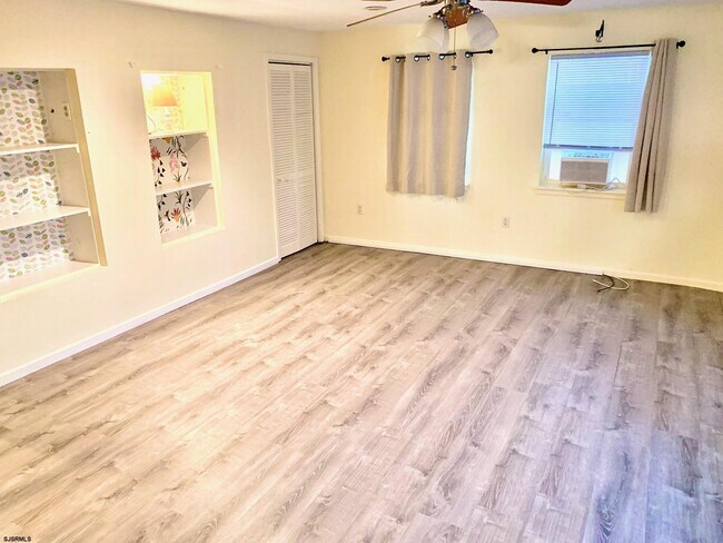 Foto del edificio - 116 N Dorset Ave