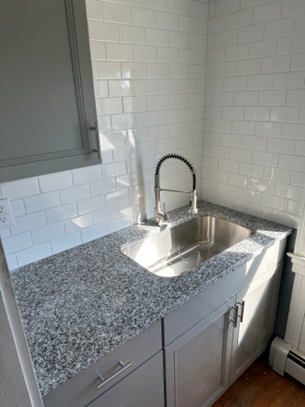 Building Photo - 69 De Pinedo St