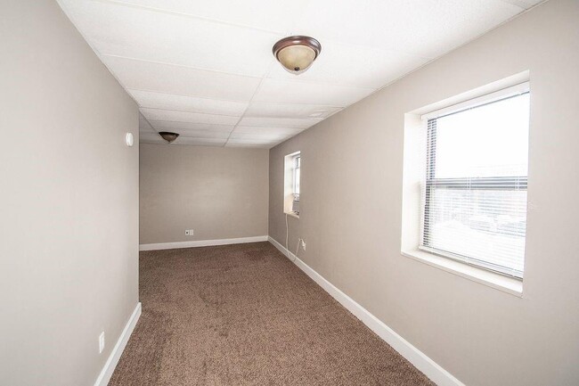 Building Photo - 2060 N Delaware St