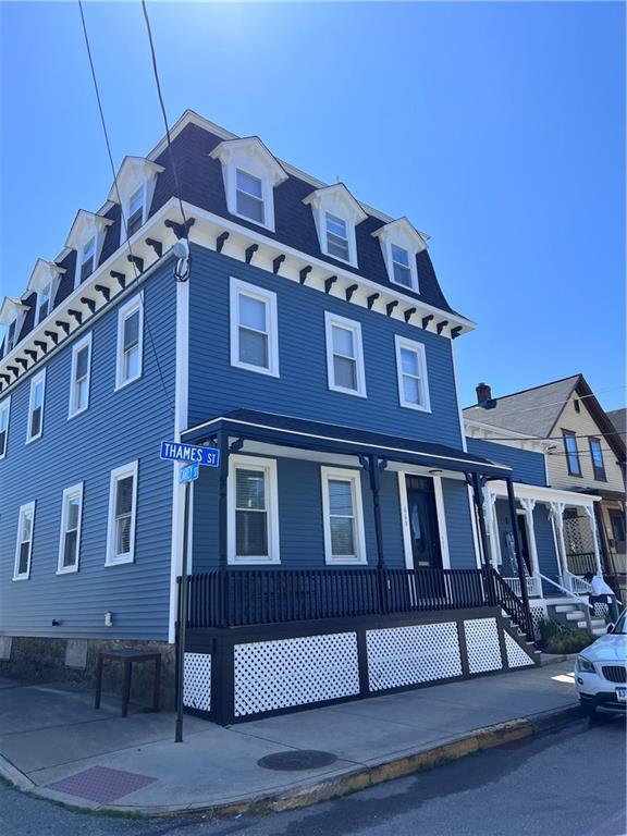 Primary Photo - 668 Thames St