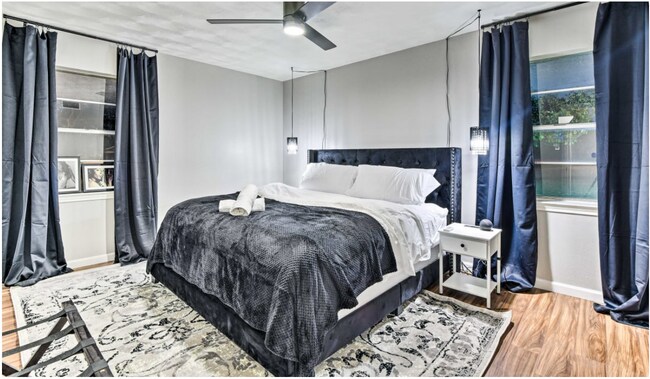 Foto del edificio - 1725 Heather Glen Dr