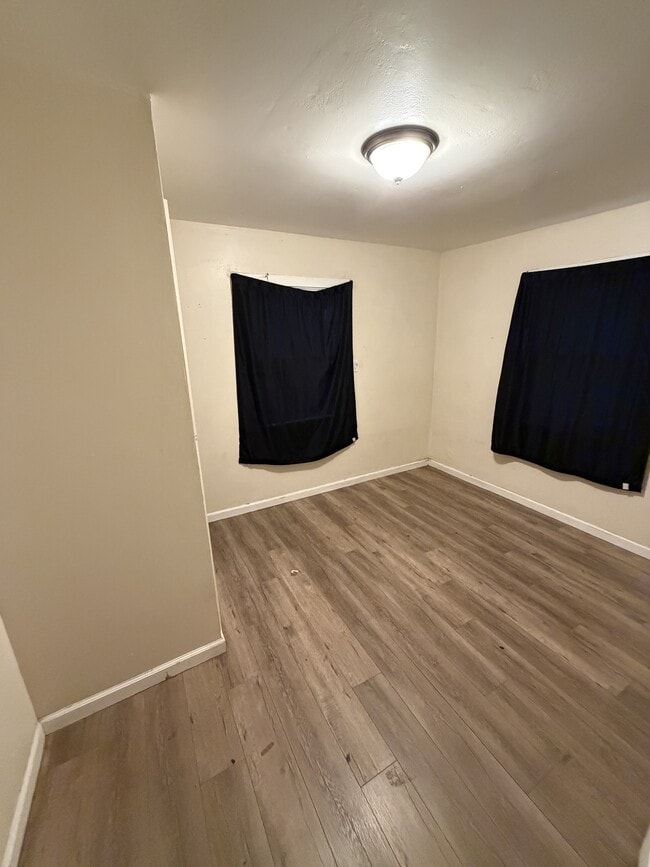 Foto del edificio - 1906 N Giddings St