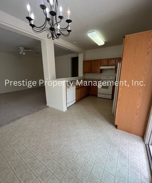 Building Photo - Sahaurita Home W/ Access To Some Wonderful Amenities!