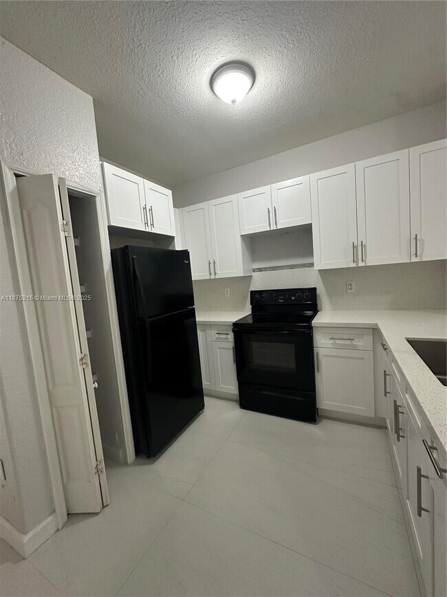 Foto del edificio - 1651 SE 28th Ct
