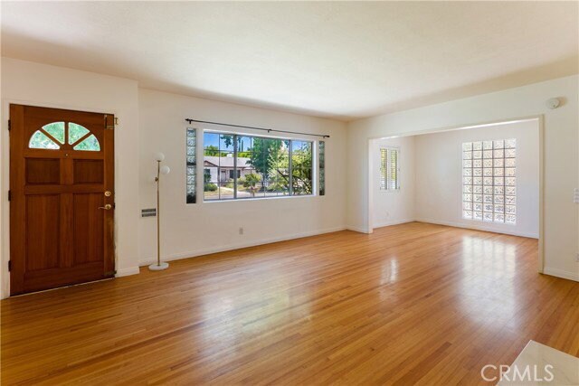 Foto del edificio - 4722 Ventura Canyon Ave