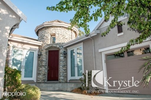 Building Photo - 3024 Overlook Dr