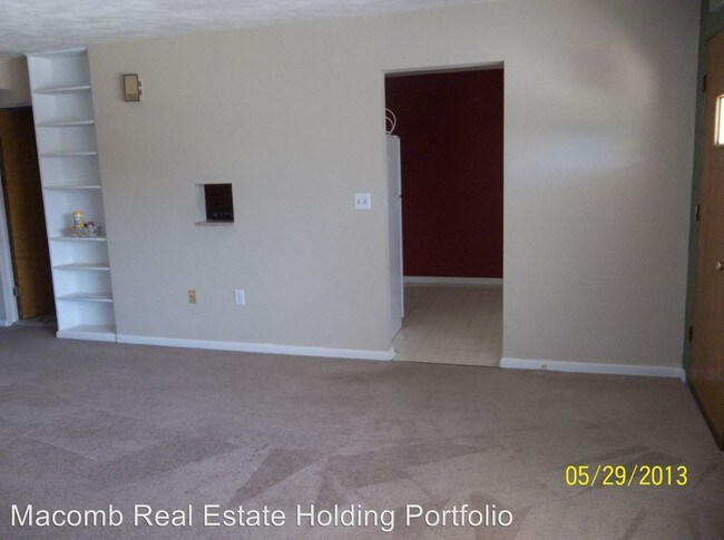 Building Photo - 375 Eggers Dr