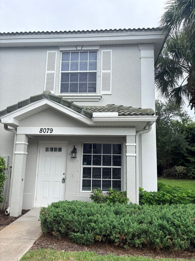 Building Photo - 8079 Pacific Beach Dr